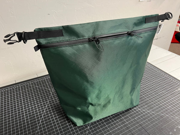 https://ultralitesacks.com/cdn/shop/products/LargeBearBag-GreenMountain_grande.jpg?v=1650510522